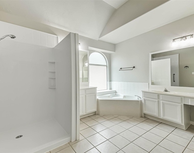 7510 Stonesfield Place - Photo Thumbnail 21