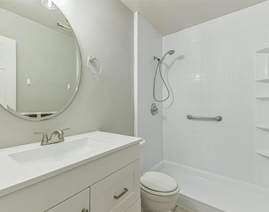 7510 Stonesfield Place - Photo Thumbnail 29