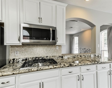 7510 Stonesfield Place - Photo Thumbnail 13