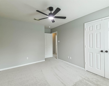 7510 Stonesfield Place - Photo Thumbnail 28