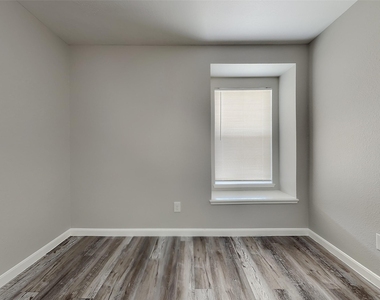 9443 Black Tooth Way - Photo Thumbnail 14
