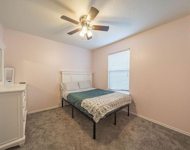 7222 Palomino Bay - Photo Thumbnail 17