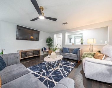 7222 Palomino Bay - Photo Thumbnail 7