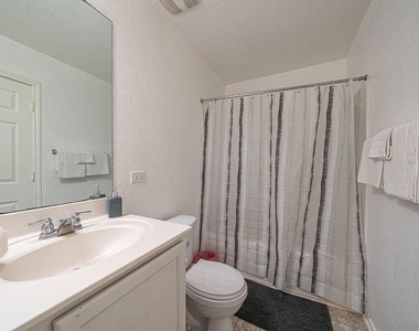 7222 Palomino Bay - Photo Thumbnail 12
