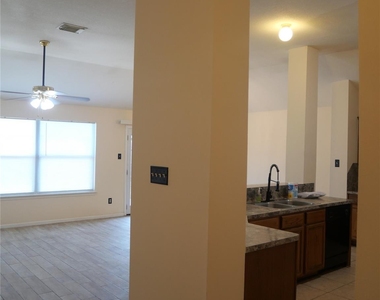 4923 Callery Creek Drive - Photo Thumbnail 17