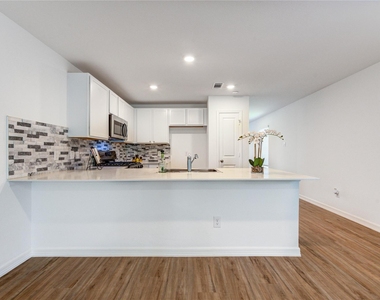 20926 Zuccala Drive - Photo Thumbnail 17