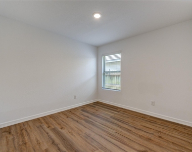 20926 Zuccala Drive - Photo Thumbnail 35