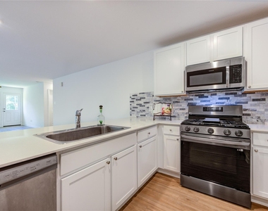 20926 Zuccala Drive - Photo Thumbnail 16