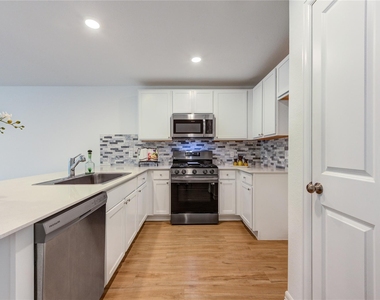 20926 Zuccala Drive - Photo Thumbnail 15