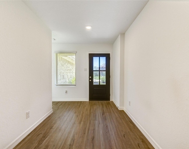 20926 Zuccala Drive - Photo Thumbnail 4