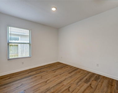 20926 Zuccala Drive - Photo Thumbnail 23
