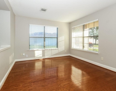 29623 Legends Bluff Drive - Photo Thumbnail 6