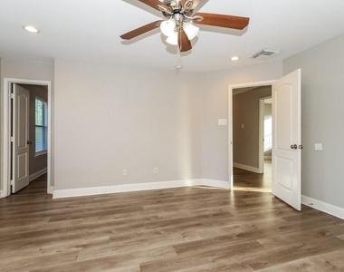29623 Legends Bluff Drive - Photo Thumbnail 8