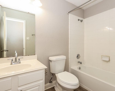 29623 Legends Bluff Drive - Photo Thumbnail 13