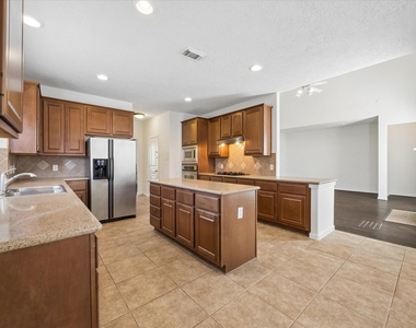 2181 Brittany Colony Drive - Photo Thumbnail 10