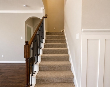 286 Capriccio Lane - Photo Thumbnail 17
