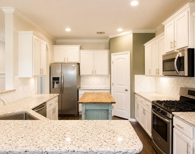286 Capriccio Lane - Photo Thumbnail 10