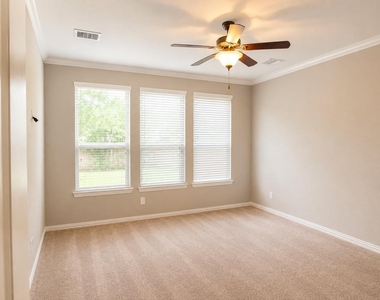 286 Capriccio Lane - Photo Thumbnail 11