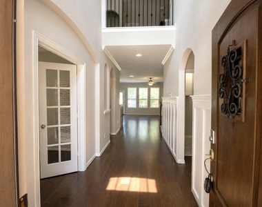 286 Capriccio Lane - Photo Thumbnail 4