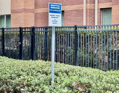 2431 Shakespeare St - Photo Thumbnail 17