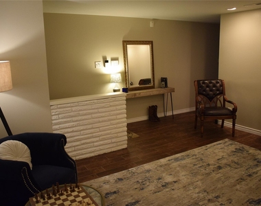 5742 Southminster Drive - Photo Thumbnail 3