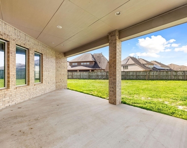 3318 Elizabeth Springs Court - Photo Thumbnail 36