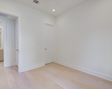 3107 Webster Street - Photo Thumbnail 9