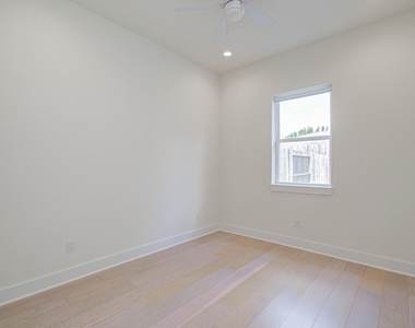 3107 Webster Street - Photo Thumbnail 8