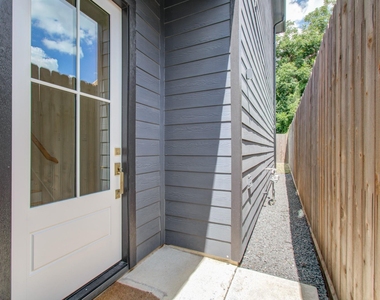 3107 Webster Street - Photo Thumbnail 3