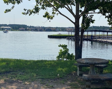 9820 W Shore Drive - Photo Thumbnail 26