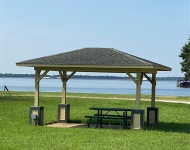 9820 W Shore Drive - Photo Thumbnail 30