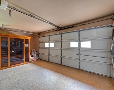 9820 W Shore Drive - Photo Thumbnail 23