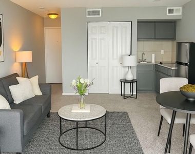12600 Melville Drive - Photo Thumbnail 15