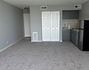 12600 Melville Drive - Photo Thumbnail 16