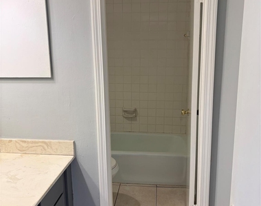 12600 Melville Drive - Photo Thumbnail 5