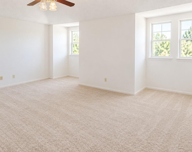 1539 Beaconshire Road - Photo Thumbnail 5