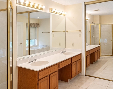 1539 Beaconshire Road - Photo Thumbnail 6