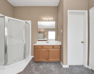3006 Palace Oaks Drive - Photo Thumbnail 13