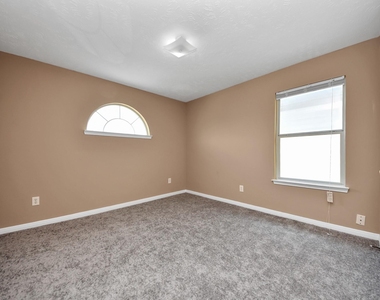 3006 Palace Oaks Drive - Photo Thumbnail 21
