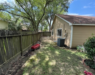 1511 Ridgebriar - Photo Thumbnail 18