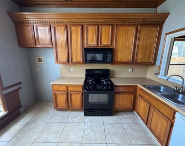 1511 Ridgebriar - Photo Thumbnail 4