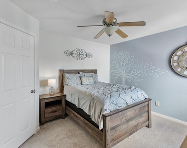 11922 Ute Mountain Lane - Photo Thumbnail 19