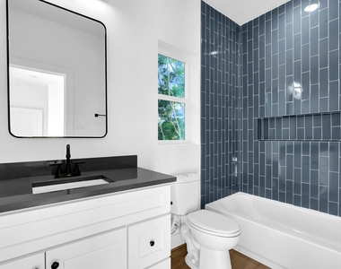 7825 Colonial Lane - Photo Thumbnail 11