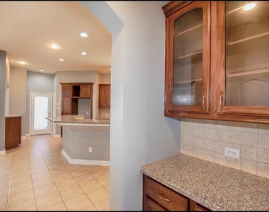 1553 Tahoe Court - Photo Thumbnail 16