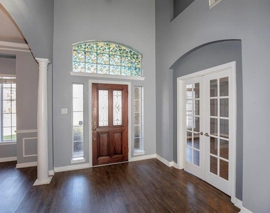 1553 Tahoe Court - Photo Thumbnail 6