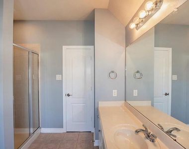 1553 Tahoe Court - Photo Thumbnail 28