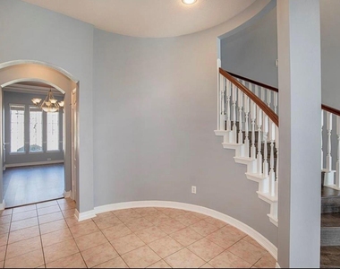 1553 Tahoe Court - Photo Thumbnail 12