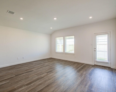 8922 Colicroot Drive - Photo Thumbnail 17
