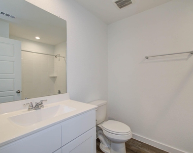 8922 Colicroot Drive - Photo Thumbnail 6