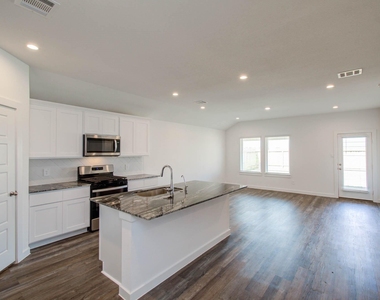 8922 Colicroot Drive - Photo Thumbnail 9